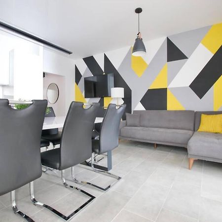 Premium Apartment By Hi5-Vaci Str. 3 Bedroom Budapest Ngoại thất bức ảnh