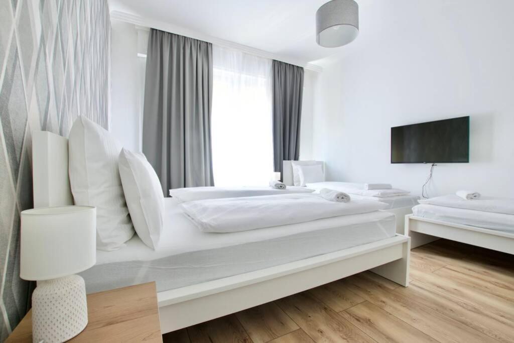 Premium Apartment By Hi5-Vaci Str. 3 Bedroom Budapest Ngoại thất bức ảnh