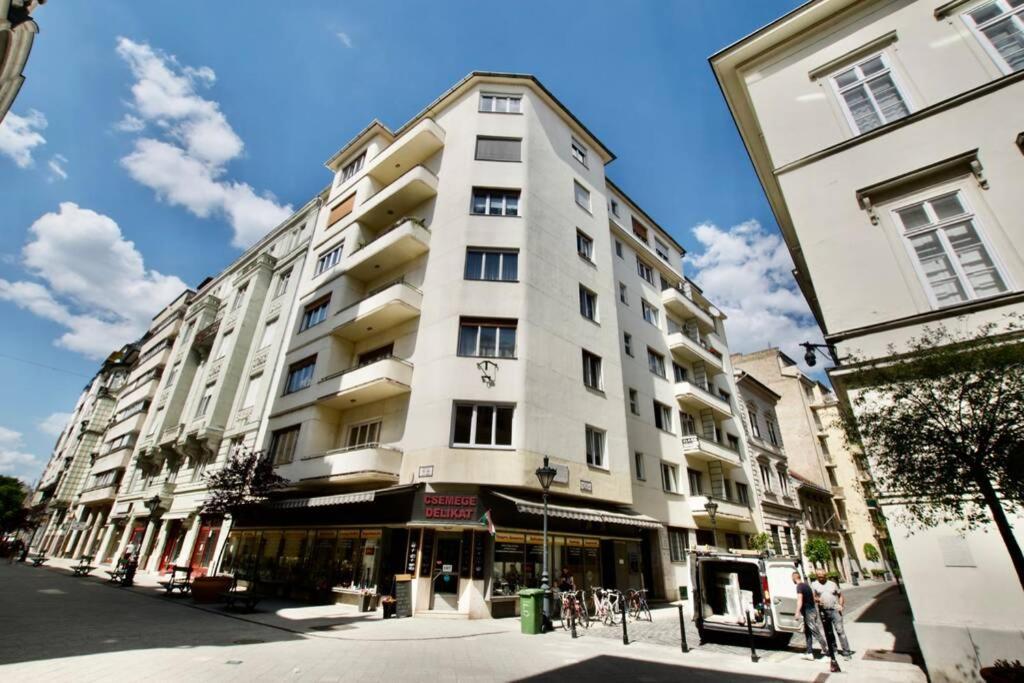 Premium Apartment By Hi5-Vaci Str. 3 Bedroom Budapest Ngoại thất bức ảnh